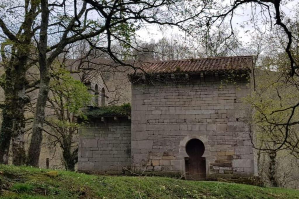 Villa La Casa Del Rio. La Serna  Exterior foto